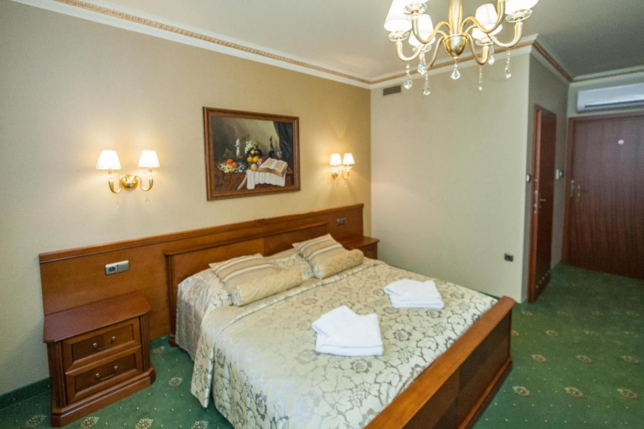 Отель Hotel przy Młynie Рыбник-25